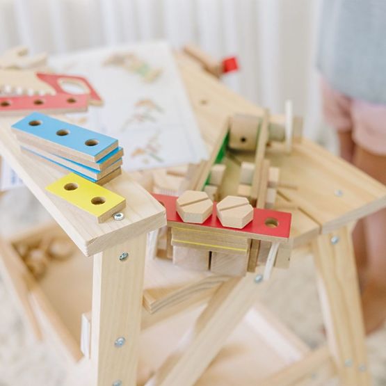 Wooden workshop for do-it-yourselfers and kits 2 in 1