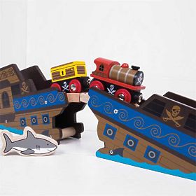 Bigjigs Rail Pirate train + 3 tracks