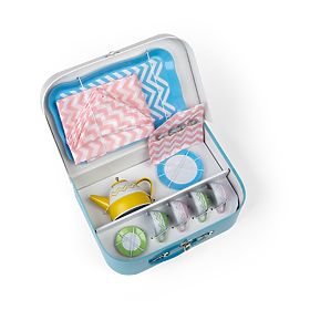 Bigjigs Toys Tea Set in a Suitcase