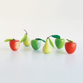 Le Toy Van Crate with apples and pears