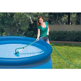 Pool cleaning set