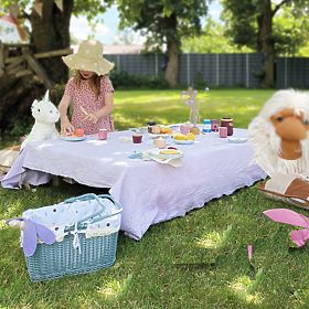 small foot Picnic Basket Tasty, small foot