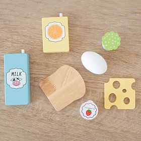 Wooden food - cutting - American breakfast